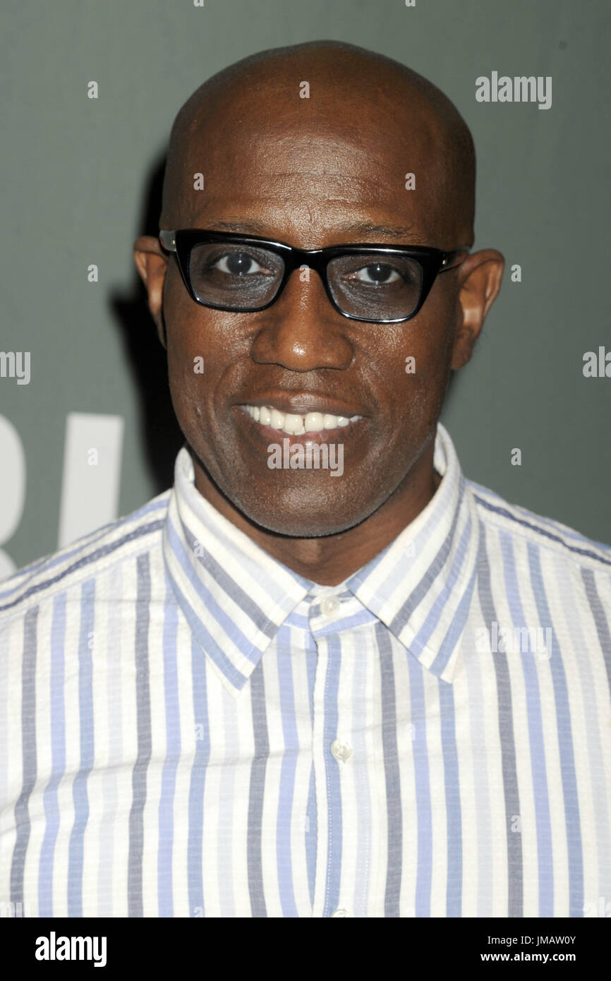New York City. 25th July, 2017. Wesley Snipes signs copies of his new book 'Talon Of God' at Barnes & Noble Tribeca on July 25, 2017 in New York City. | Verwendung weltweit/picture alliance Credit: dpa/Alamy Live News Stock Photo