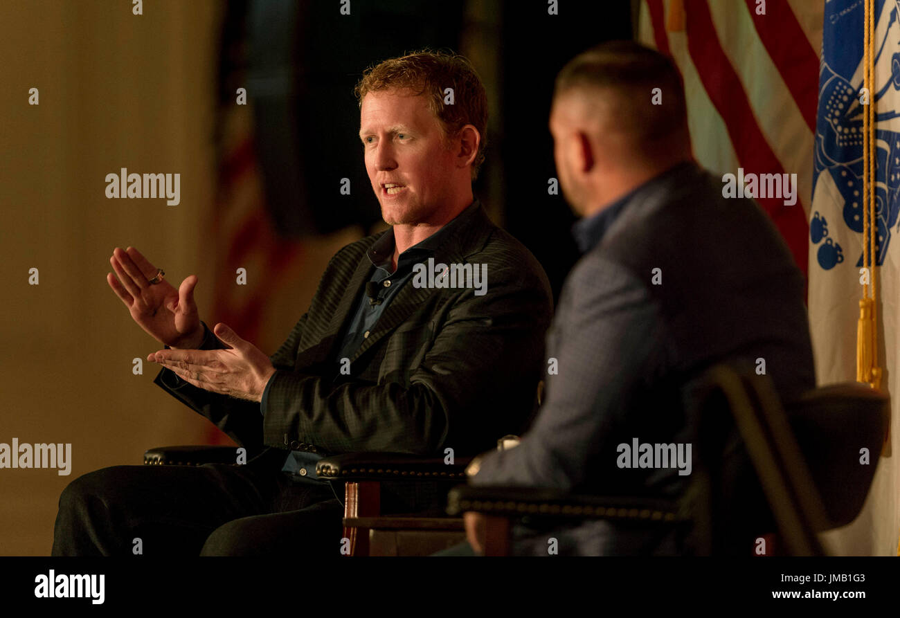Robert j o’neill hi-res stock photography and images - Alamy
