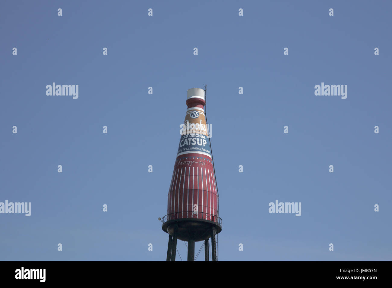 Giant ketchup bottle illinois hires stock photography and images Alamy
