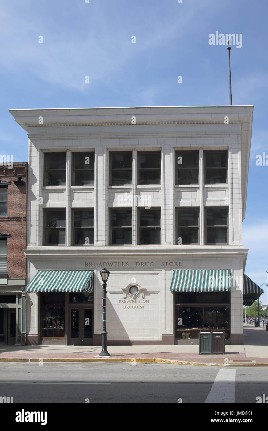 Springfield store hires stock photography and images Alamy