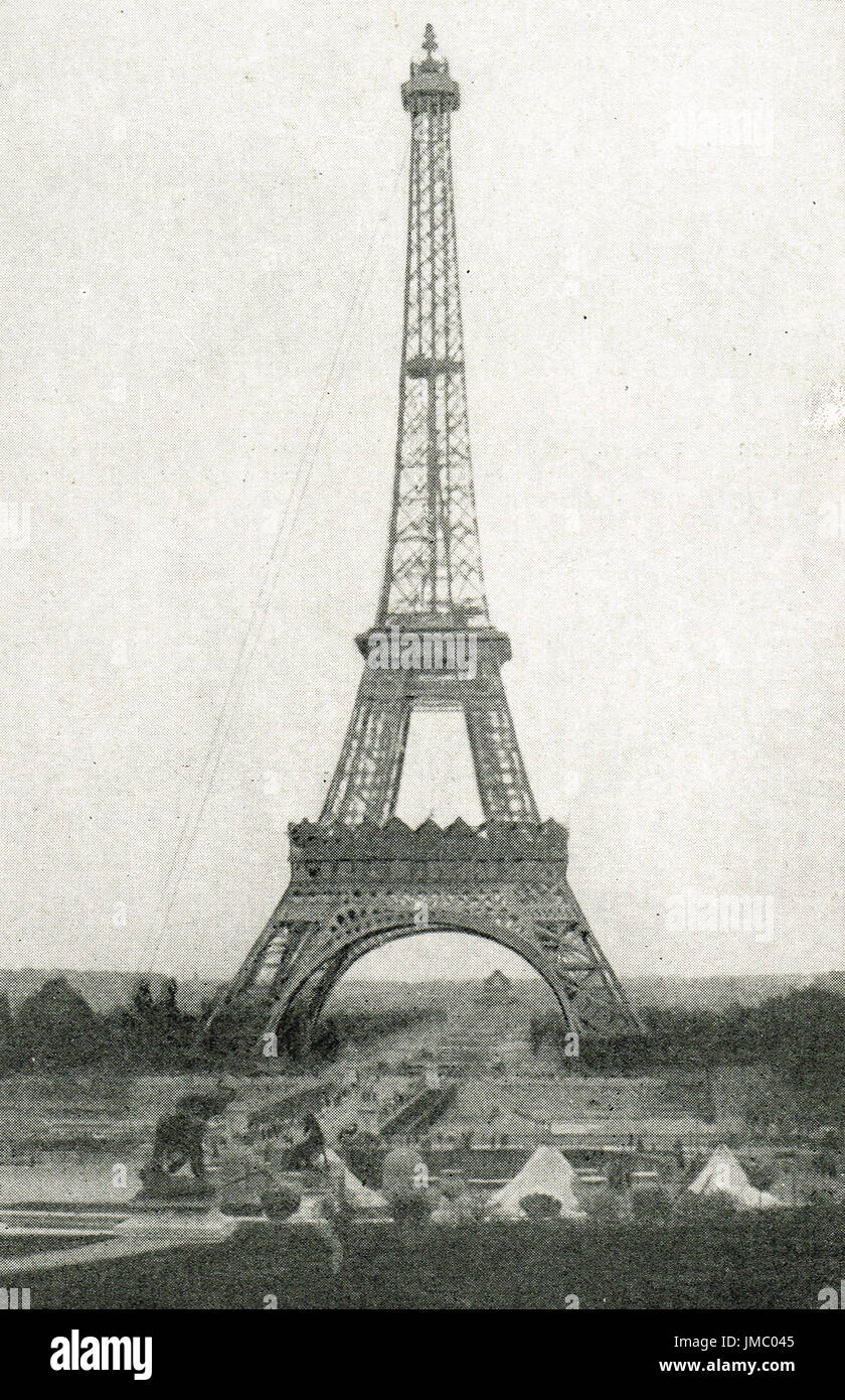 Eiffel tower wireless station & camp. ww1 Stock Photo