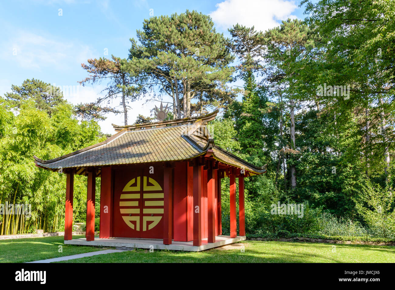 General view of the Indochinese Memorial Temple in the Garden of Tropical Agronomy in Paris, dedicated to the Vietnamese soldiers who died for France. Stock Photo