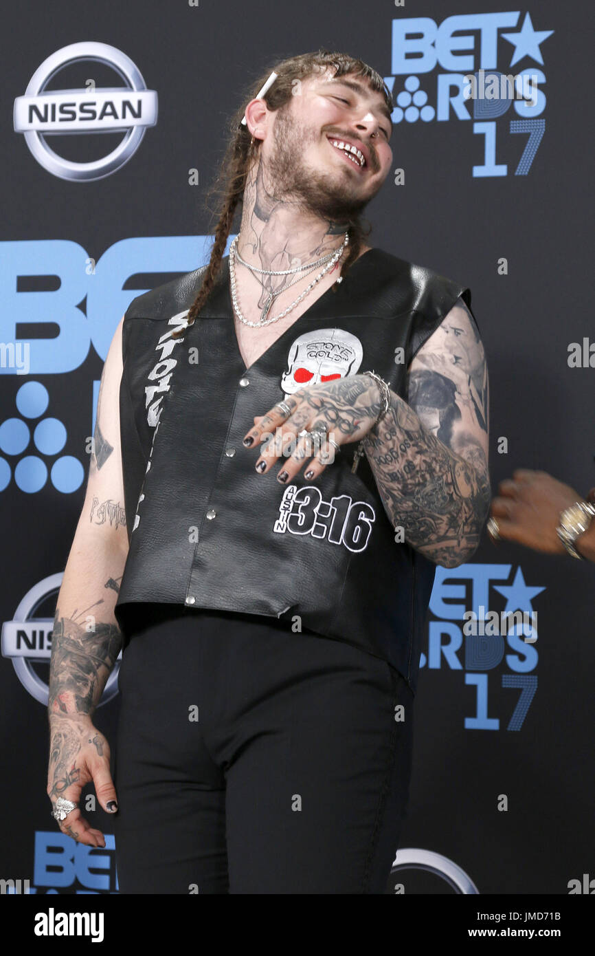 Post malone 2017 hi-res stock photography and images - Alamy