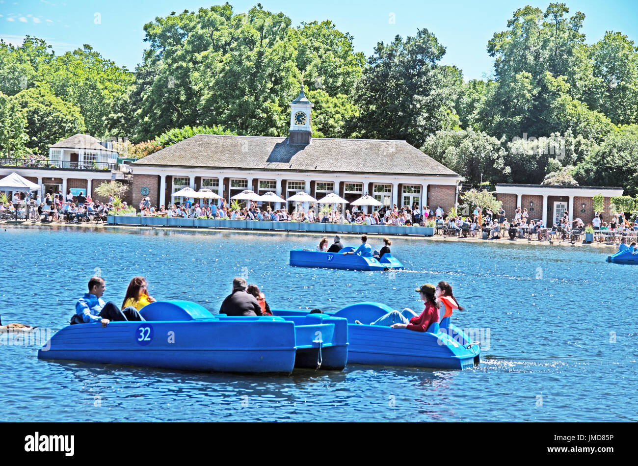 Serpentime Lake, Paddle Boat, Lido, Hyde Park, London, England Stock Photo Alamy