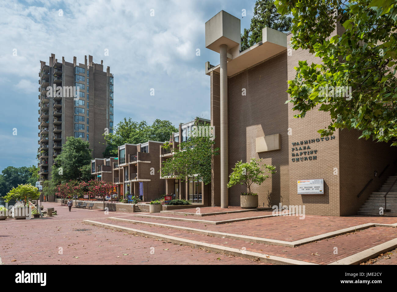 Lake Anne Plaza in Reston, VA Stock Photo Alamy