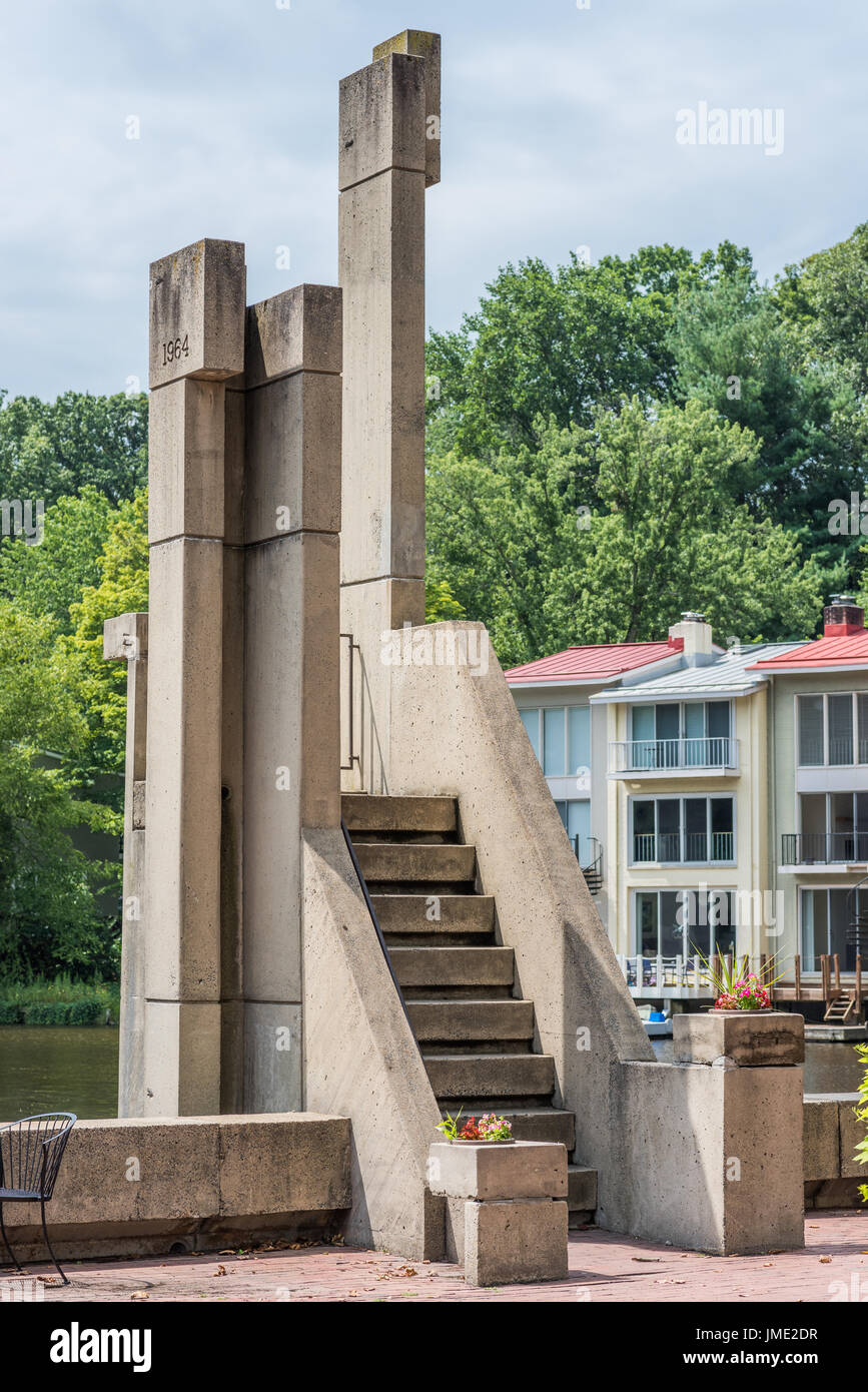 Lake Anne Plaza in Reston, VA Stock Photo Alamy