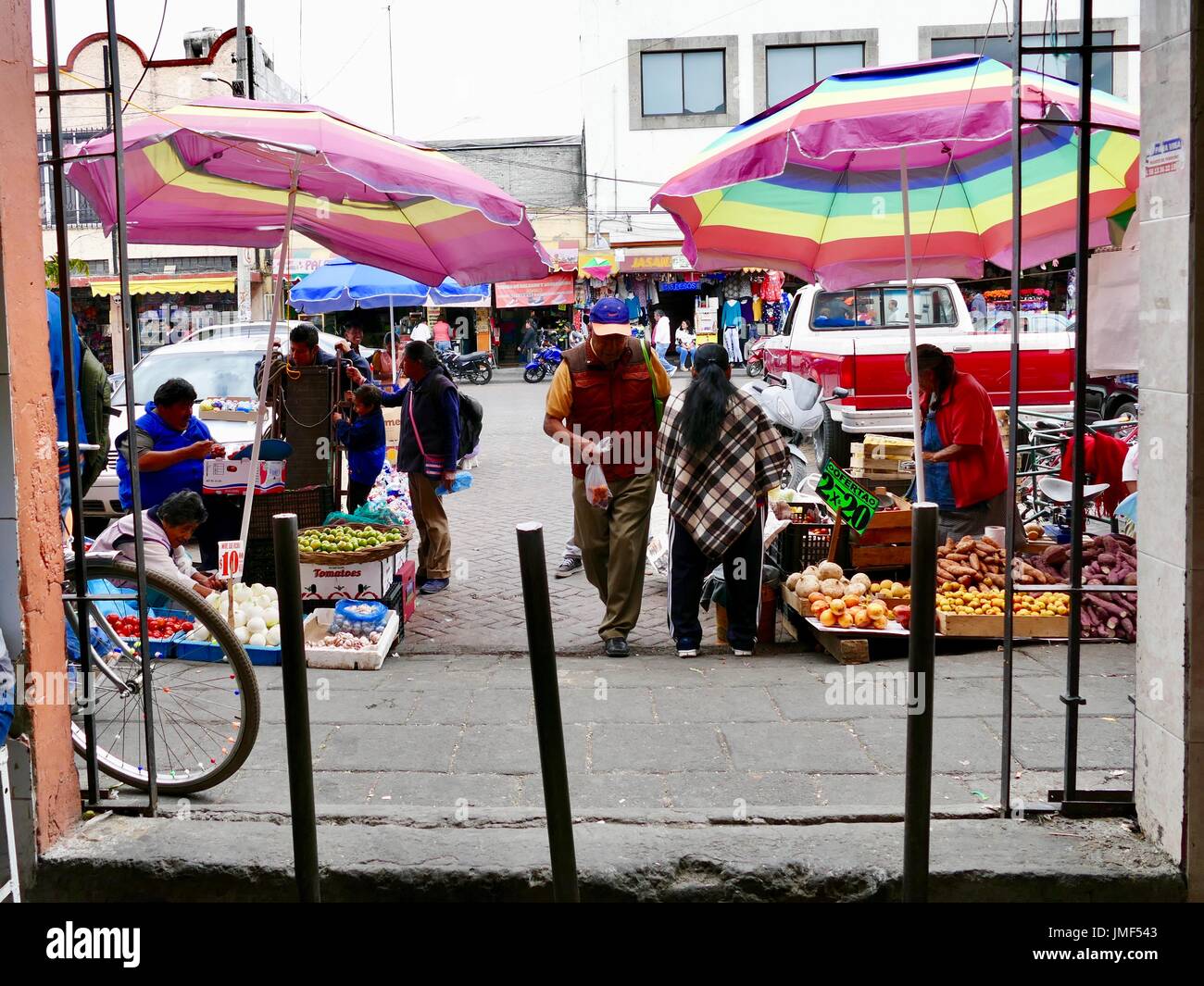 Mexico city street vendors hi-res stock photography and images - Alamy
