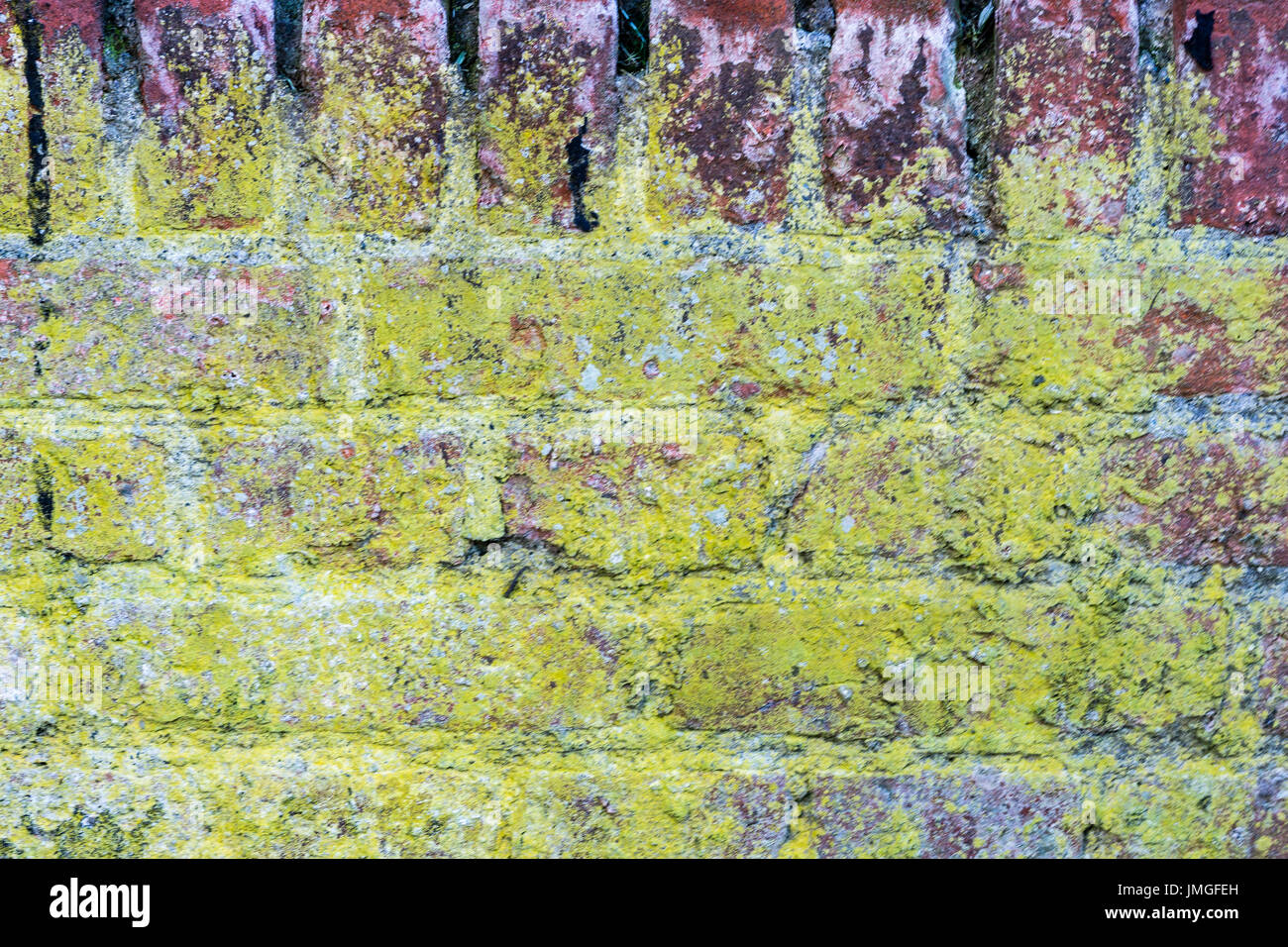 red brick wall texture grunge background Stock Photo - Alamy