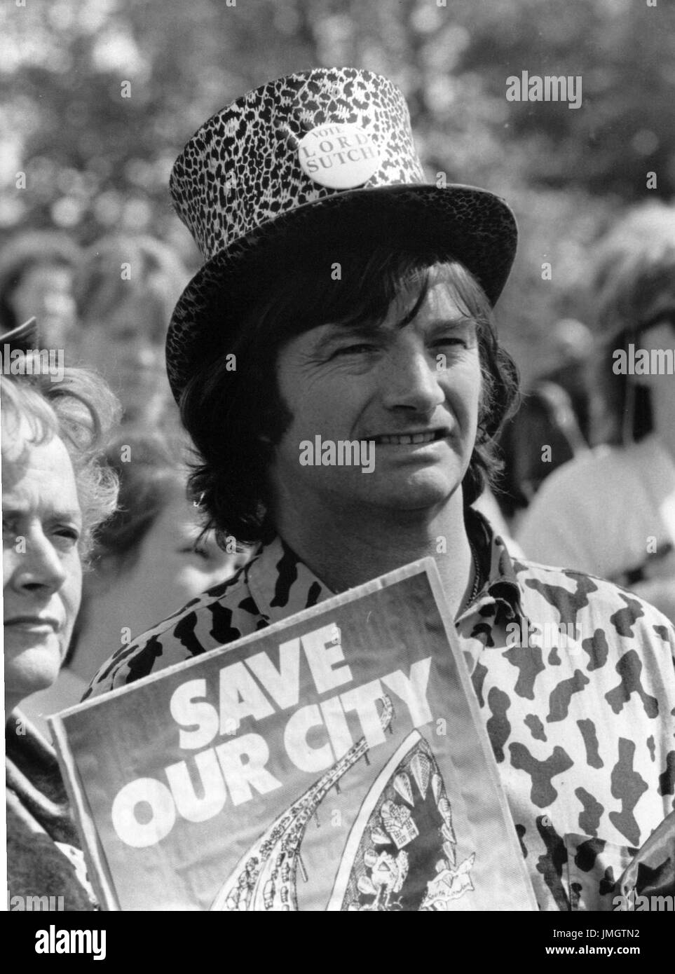 Screaming Lord Sutch, Rock and Roll singer, takes part in the Action Against London's Roads demonstration in London, England on June 4, 1989. Real name David Sutch, he was well known for standing in British parliamentary elections on behalf of the Monster Raving Loony Party. Stock Photo