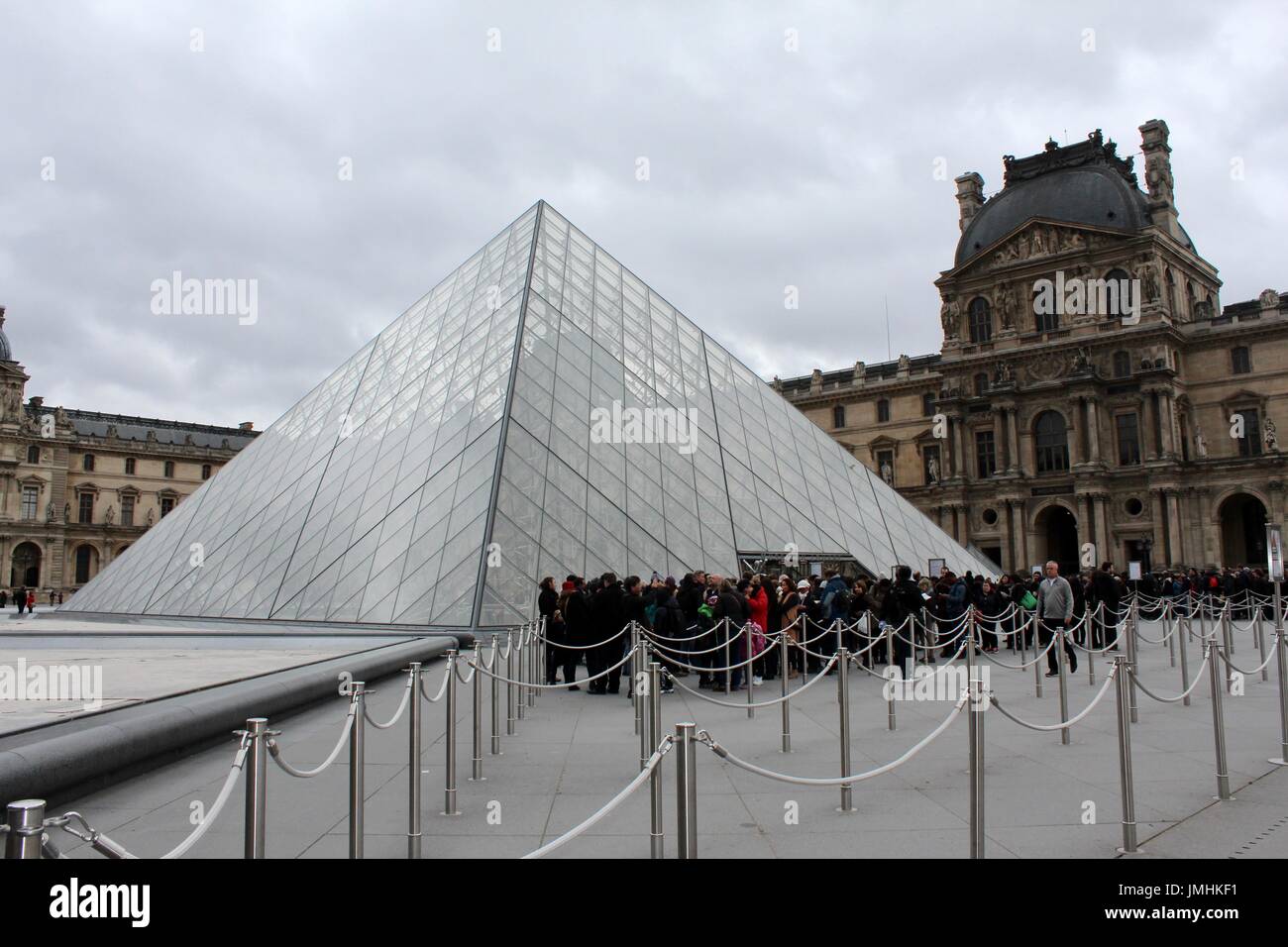 the exterior view of the louvre Stock Photo