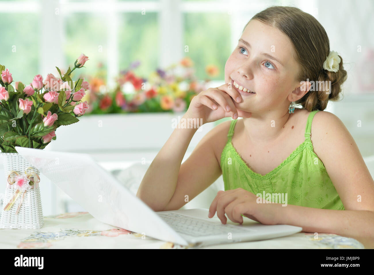 Portrait preteen girl kid using hi-res stock photography and images - Alamy