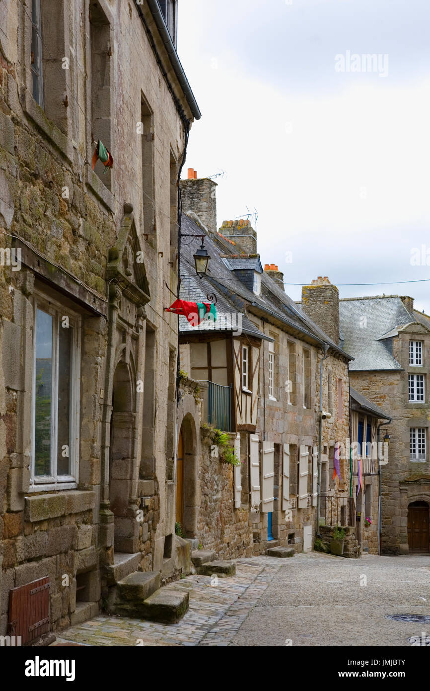 Rue du Docteur Sagory, Moncontour, Côtes d'Armor, Brittany, France: a medieval street Stock Photo