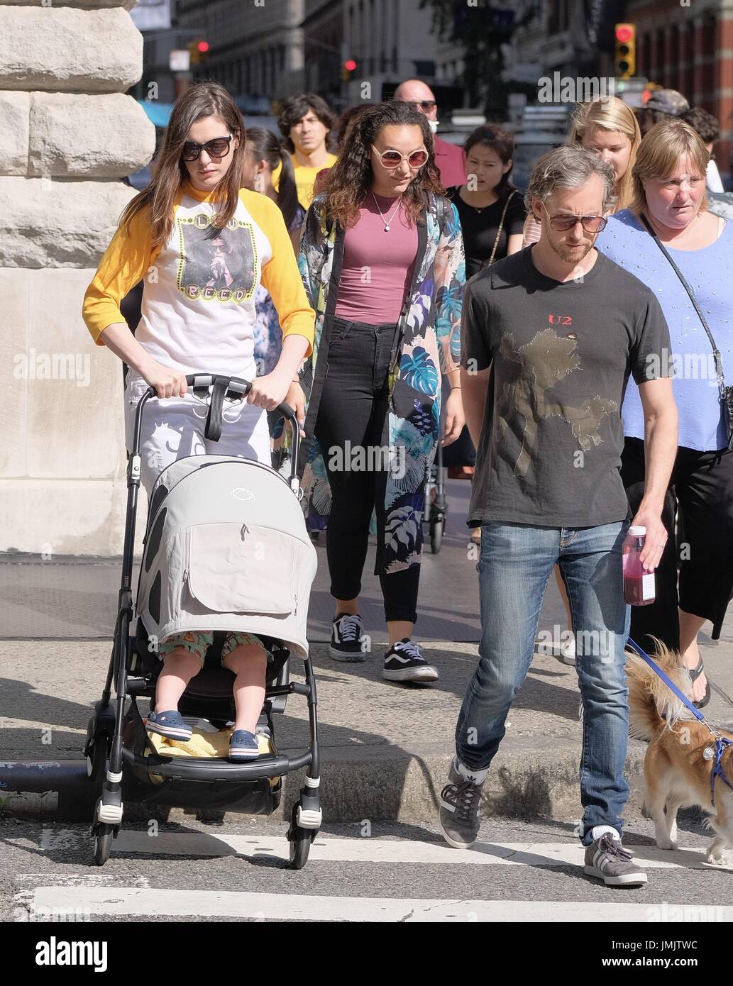 Anne Hathaway Children