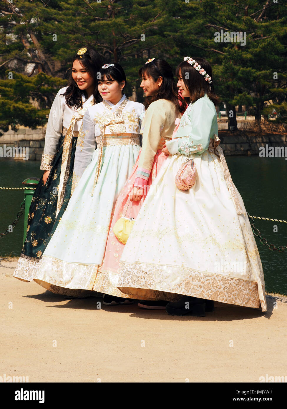 Traditional Korean Dress at Gyeongbok Palace in Seoul, South Korea Stock Photo