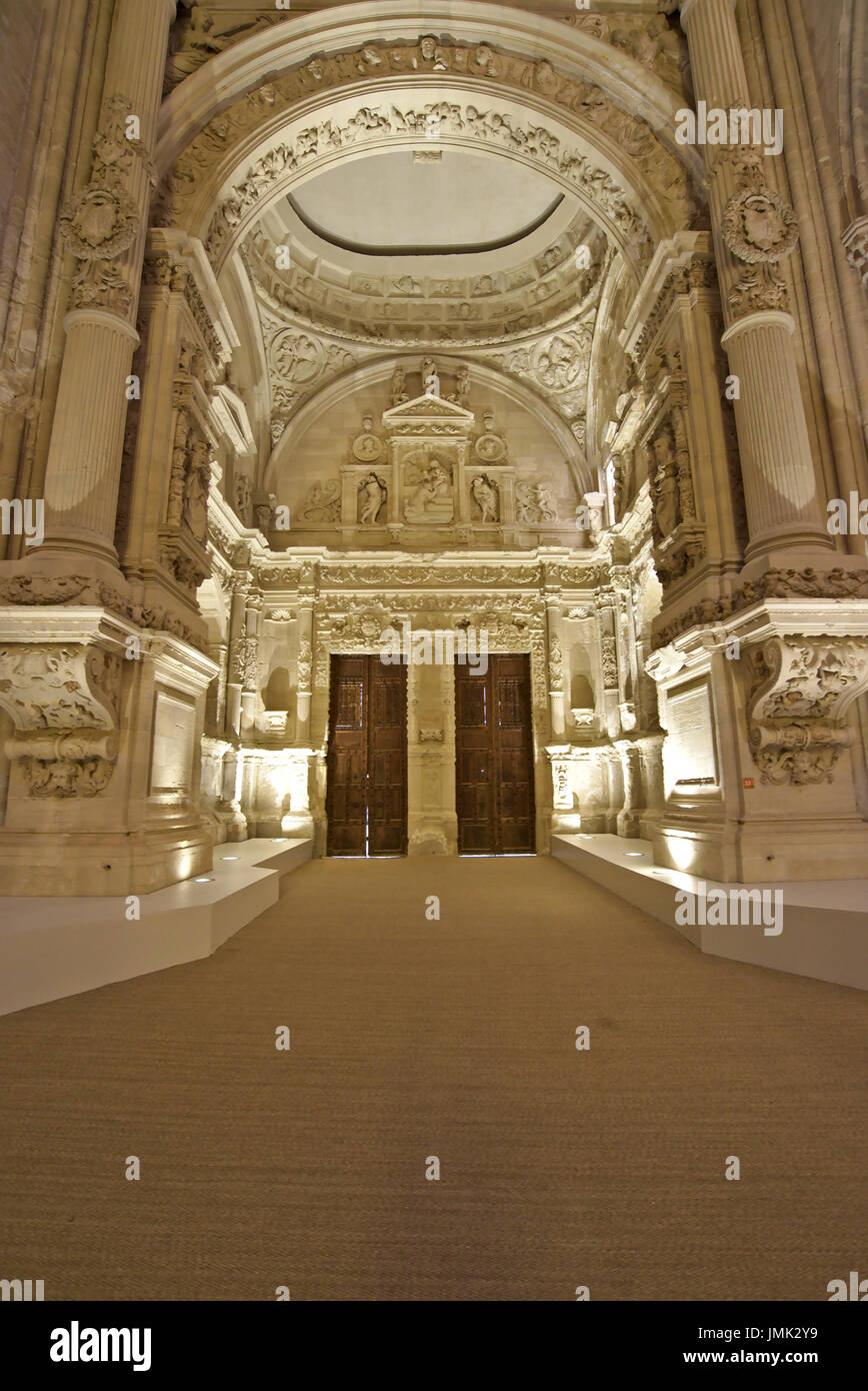 Lateral entry of the Cuenca Saint Mary and Saint Julian cathedral in