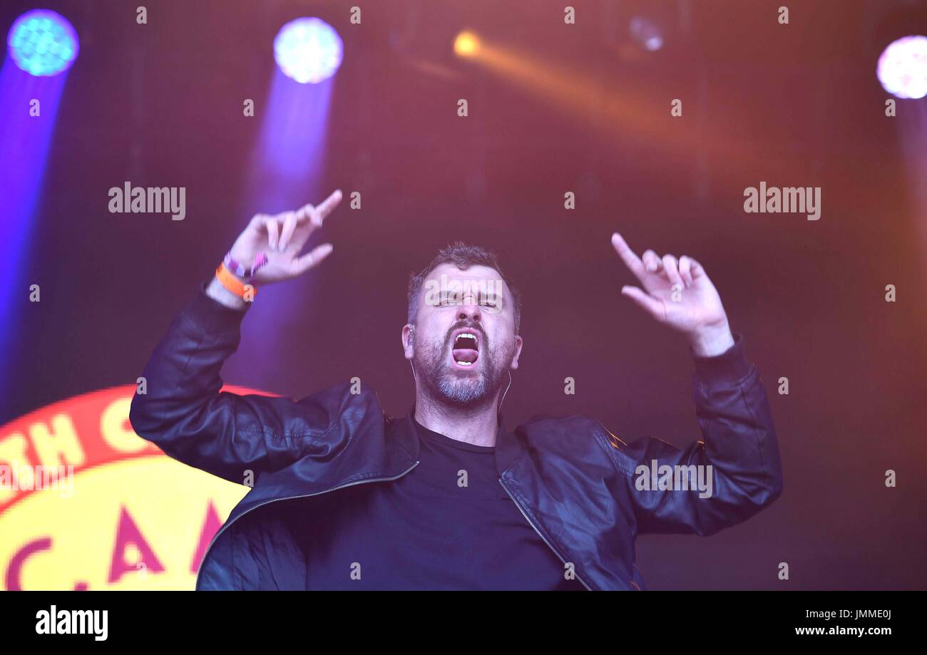 Dorset, UK. 28th July, 2017. Reverend and The Makers perform at Camp Bestival, Dorset, UK Credit: Finnbarr Webster/Alamy Live News Stock Photo