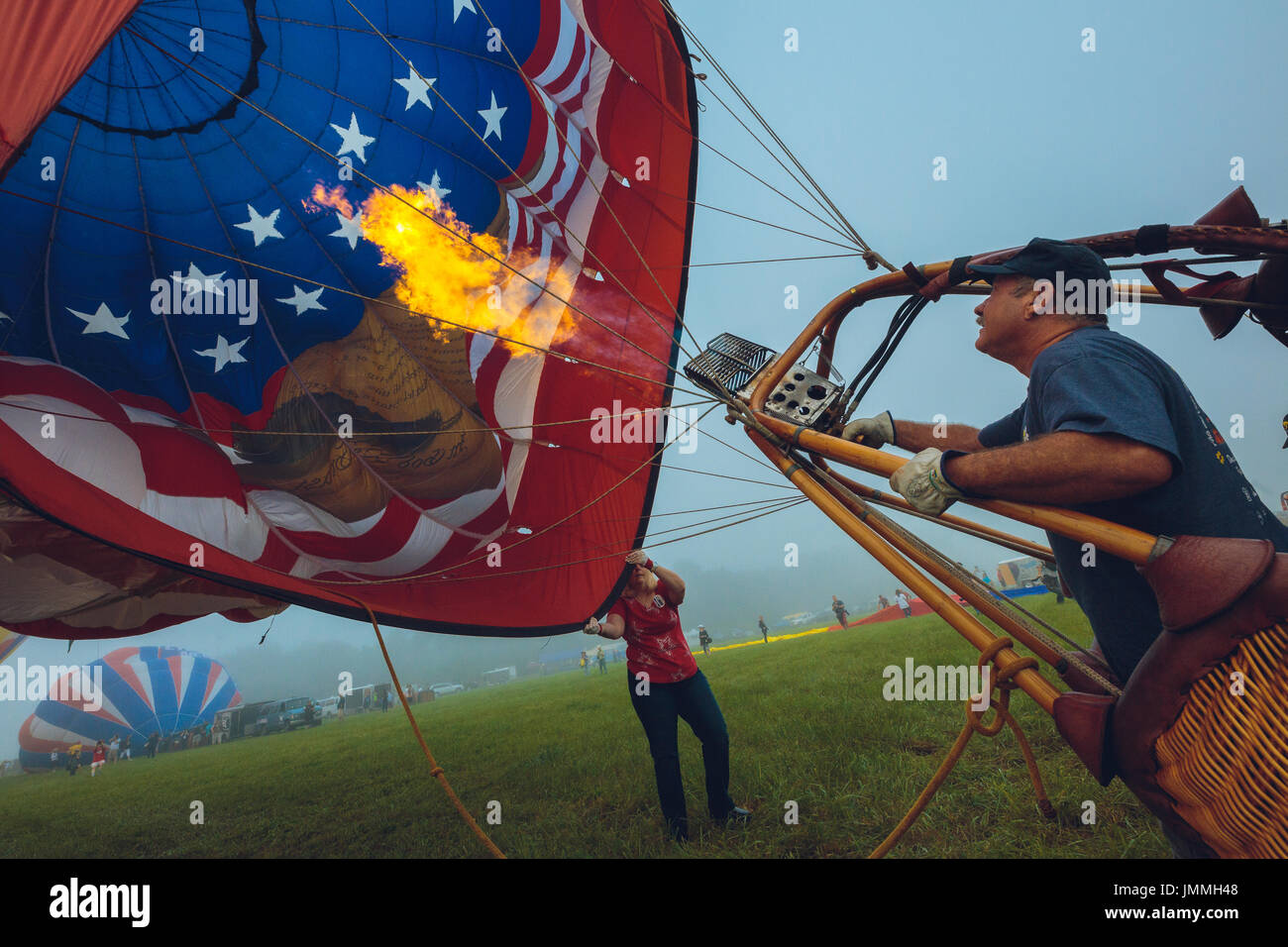 Balloon pilot hires stock photography and images Alamy