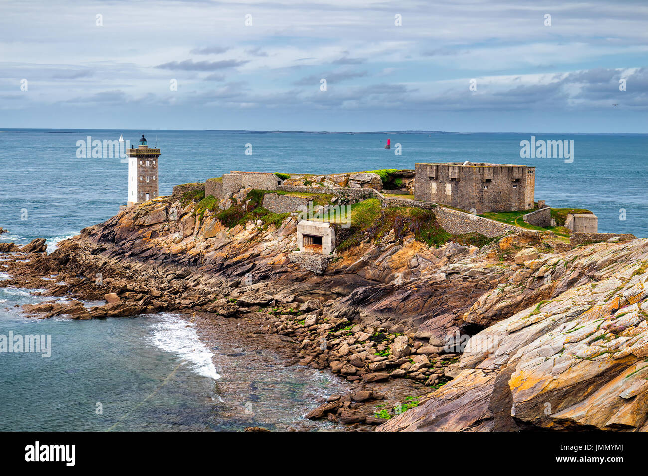 Pointe de Kermorvan, Kermovan Lighthouse, Brittany (Bretagne), France ...