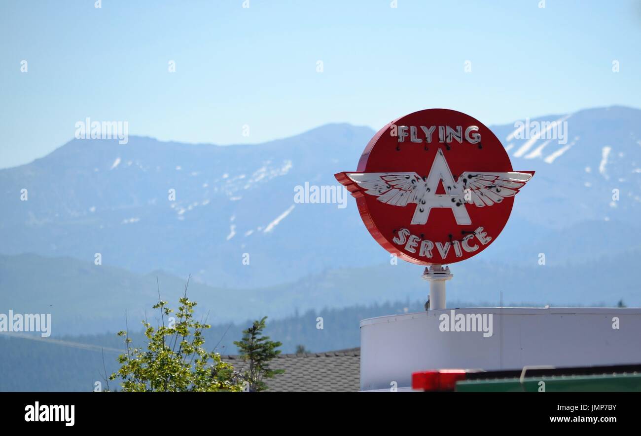 Oldfashioned Gas station sign, Truckee, California Stock Photo Alamy