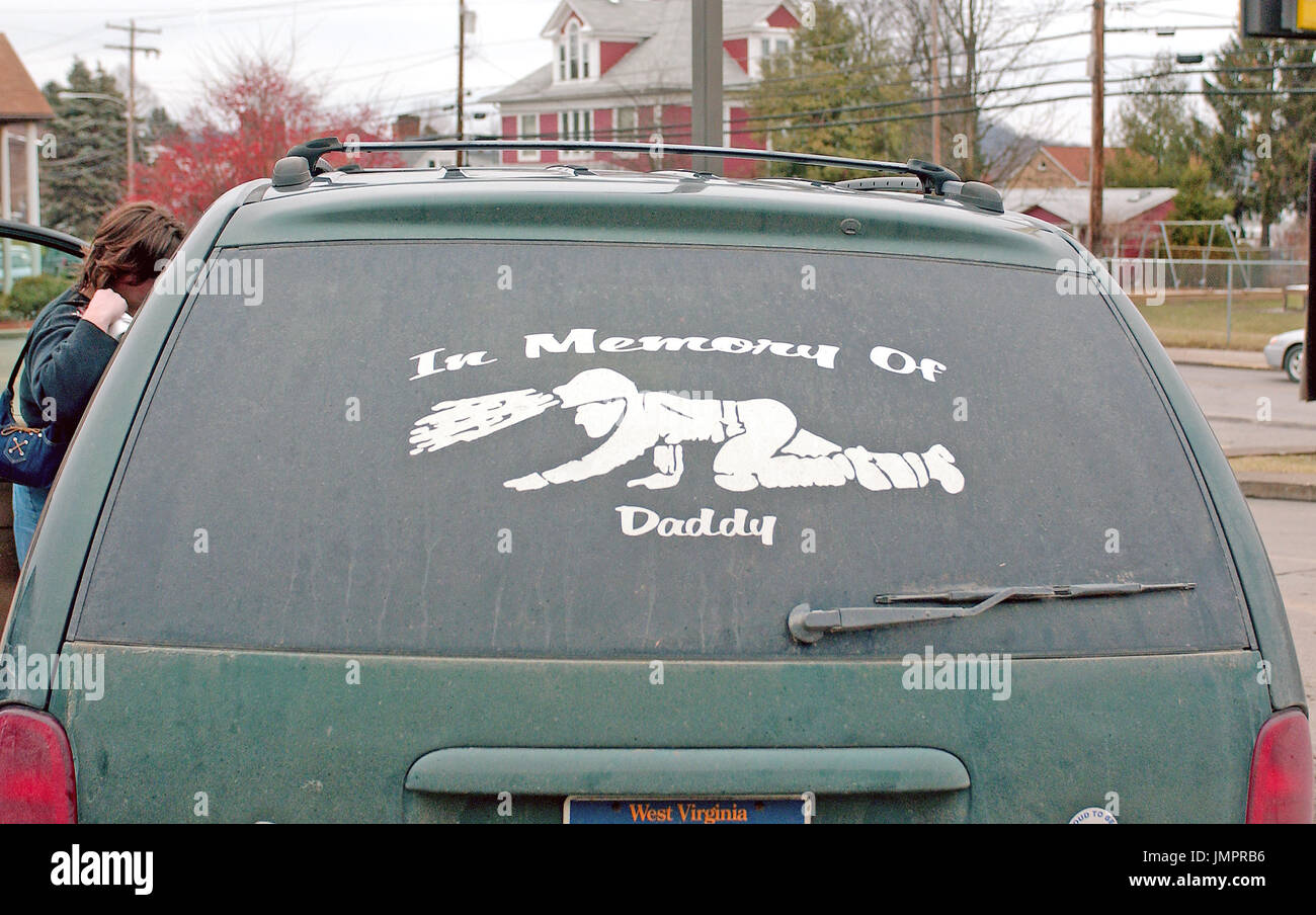 Buckhannon, WVa January 7, 2006 Bessie Frame's memorial to her dad