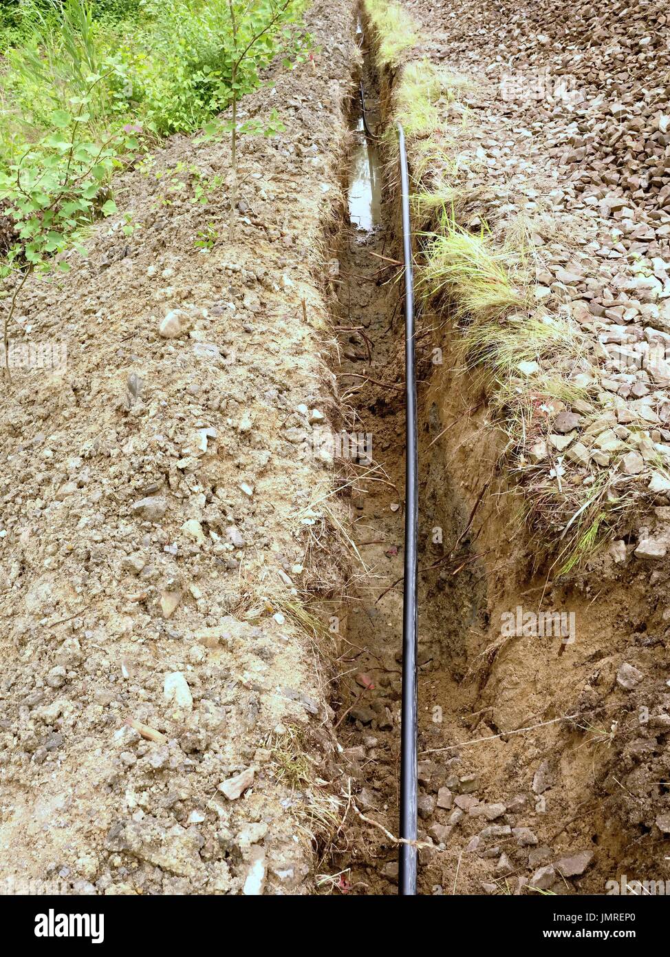 Building of lines of metallic and fiber optic cables, communication