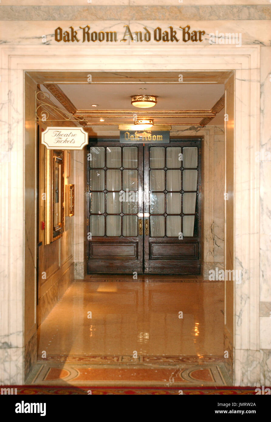 New York, N.Y. April 10, 2005 The Oak Room and Oak Bar at the