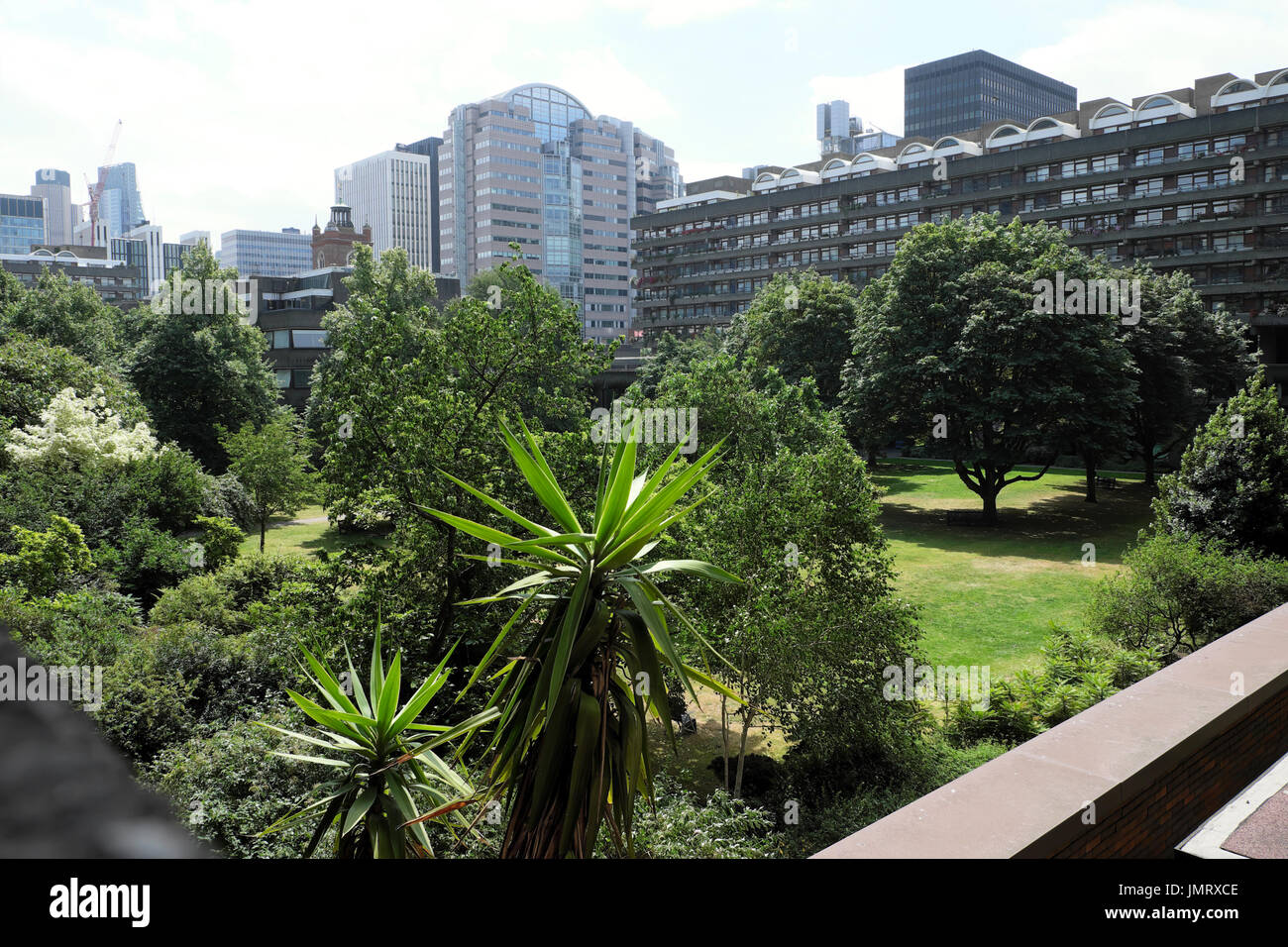Thomas more gardens hires stock photography and images Alamy