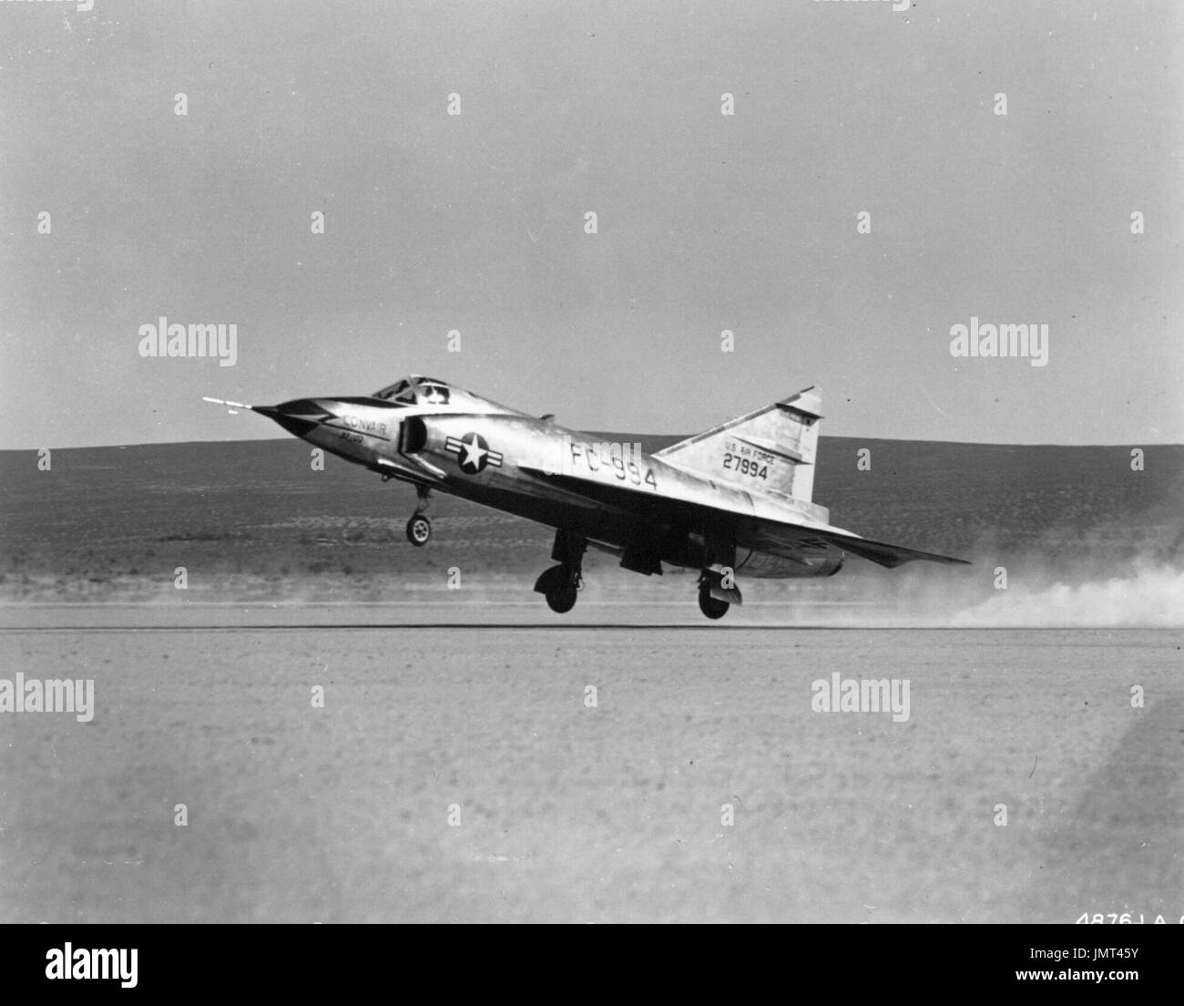 F 102 Black and White Stock Photos & Images - Alamy