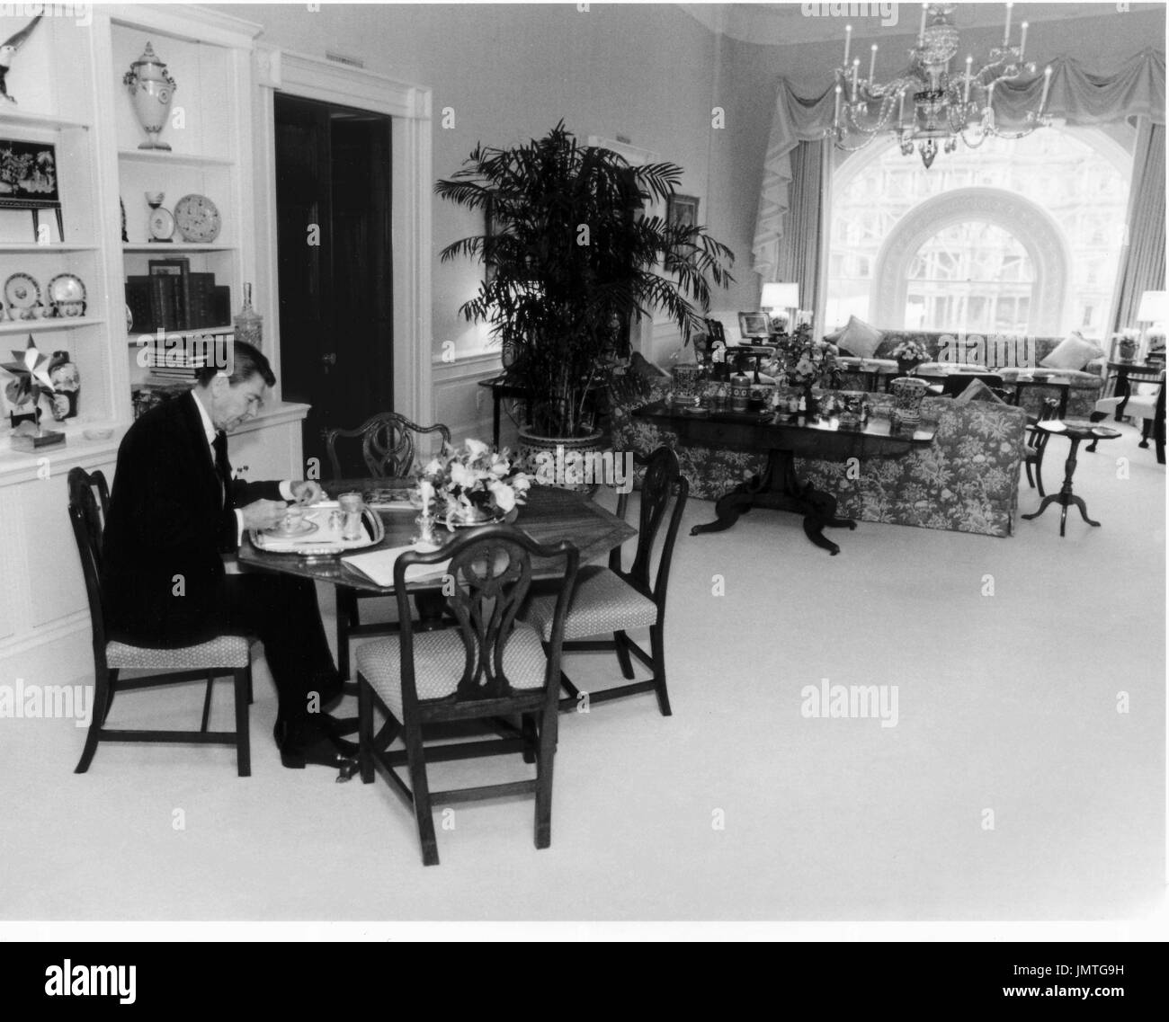 United States President Ronald Reagan eats lunch in the Residence ...