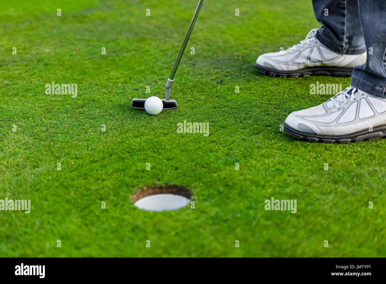 Putting on the green Stock Photo Alamy