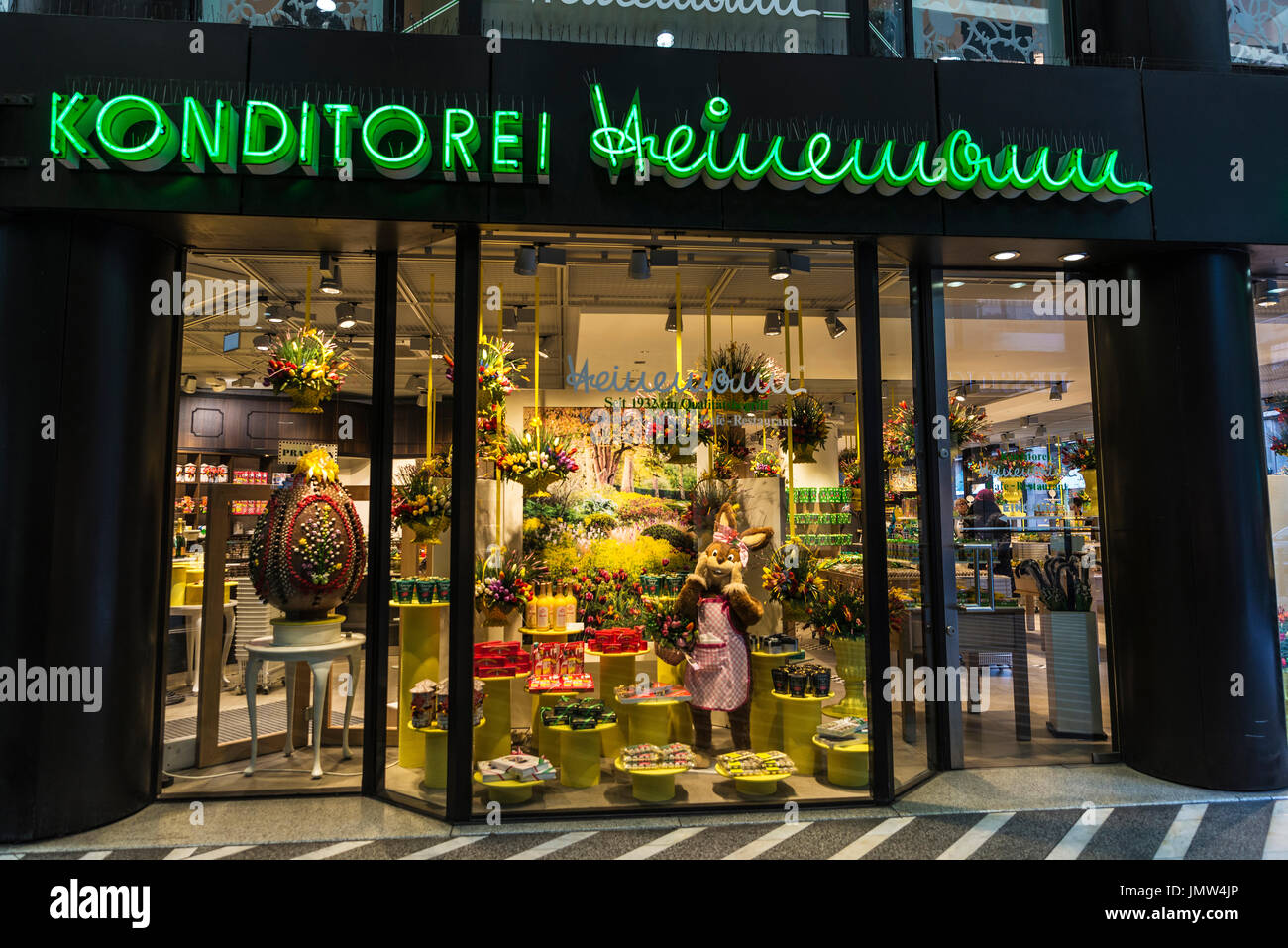 Storefront cake shop hires stock photography and images Alamy