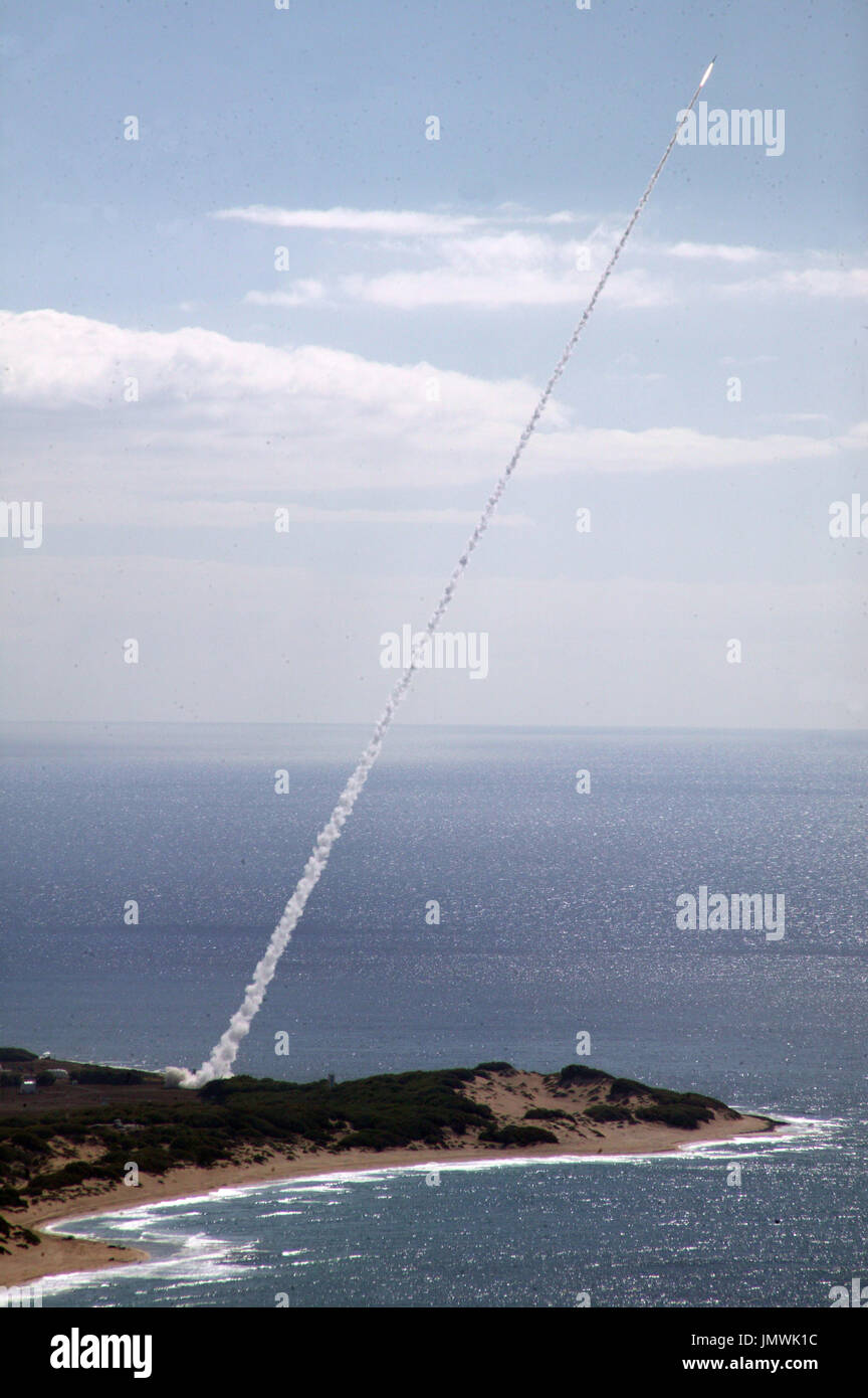 Pacific Missile Range Facility, Kauai, HI November 1, 2008 Vice Admiral Samuel J. Locklear