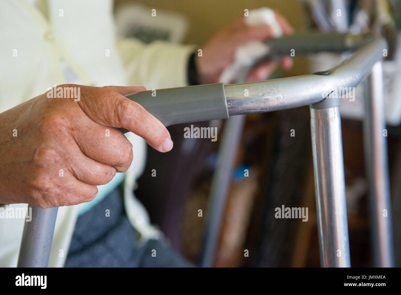WWW.IANGEORGESONPHOTOGRAPHY.CO.UK Picture: OAP, Pensioner, Zimmer Frame, Mobility, Disability, old age, frail Stock Photo