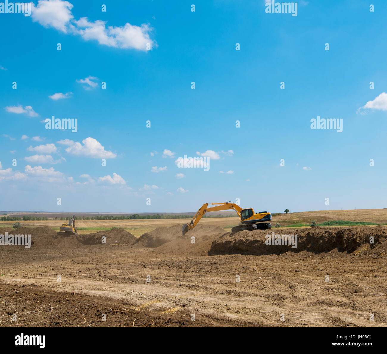 work heavy excavator Stock Photo Alamy