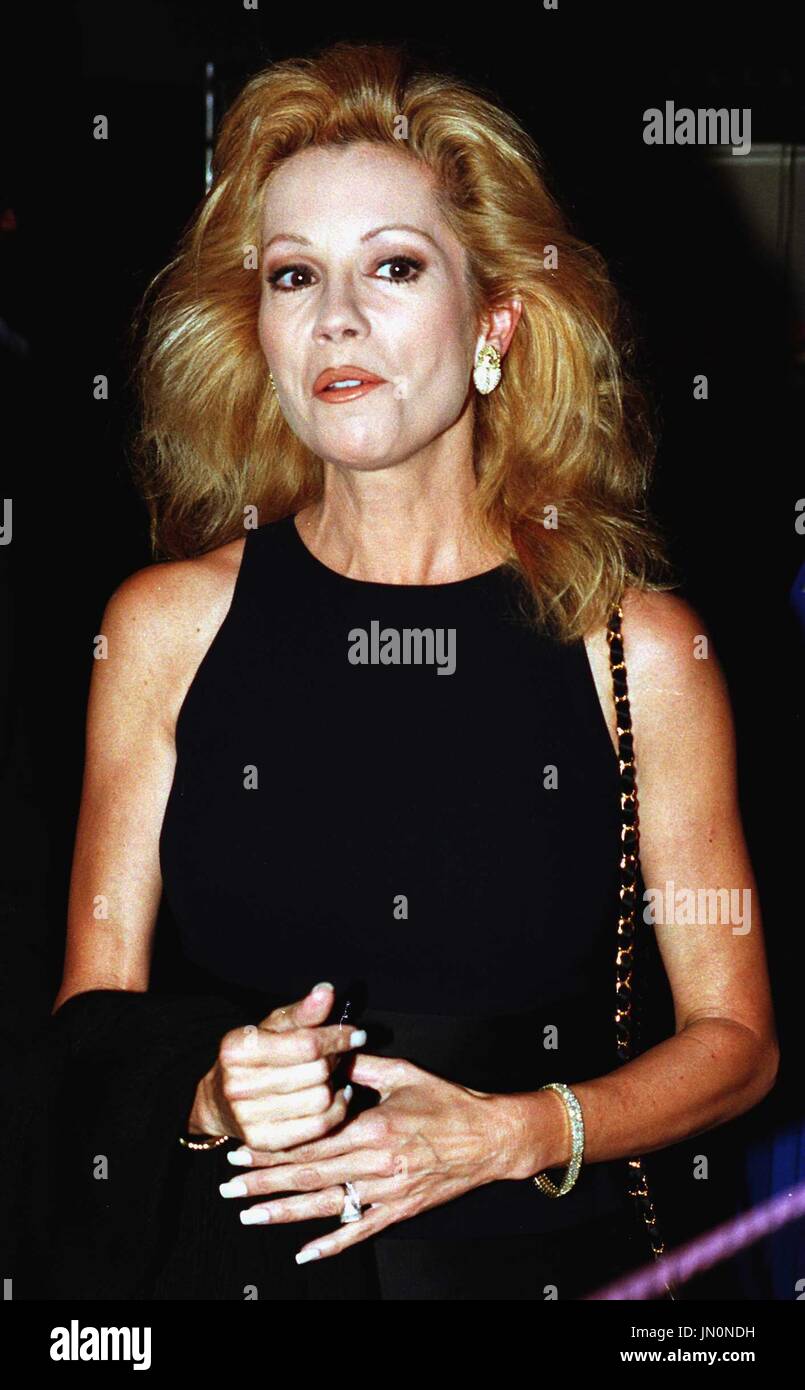 Kathie Lee Gifford tours the controversial new exhibit on at