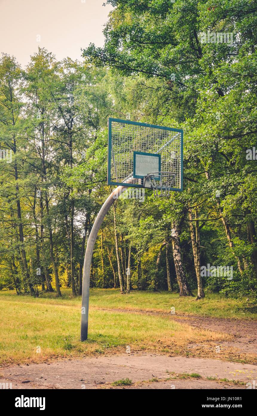 Basketball court tree hires stock photography and images Alamy