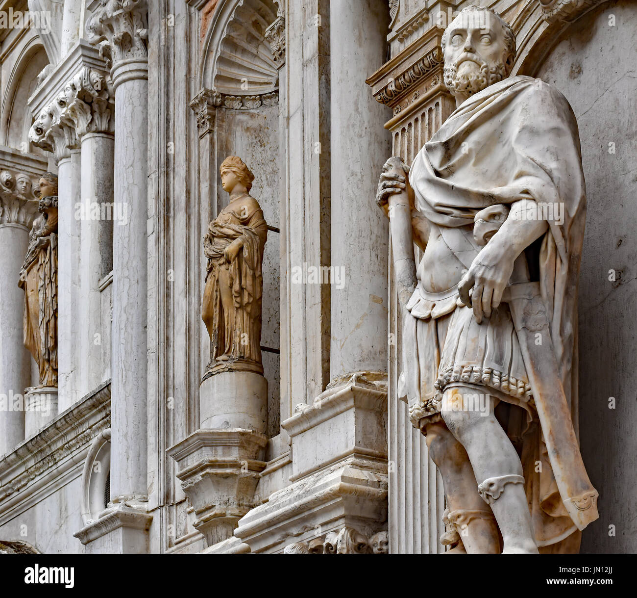 Doges Palace Sculptures Stock Photo - Alamy