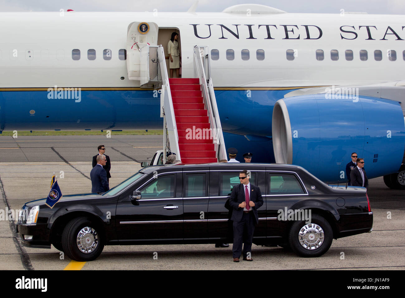 Ronkonkoma, New York, USA. 28th July, 2017. Air Force One arrives at
