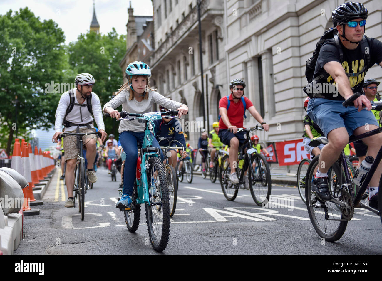 Members public taking walk hi res stock photography and images Alamy