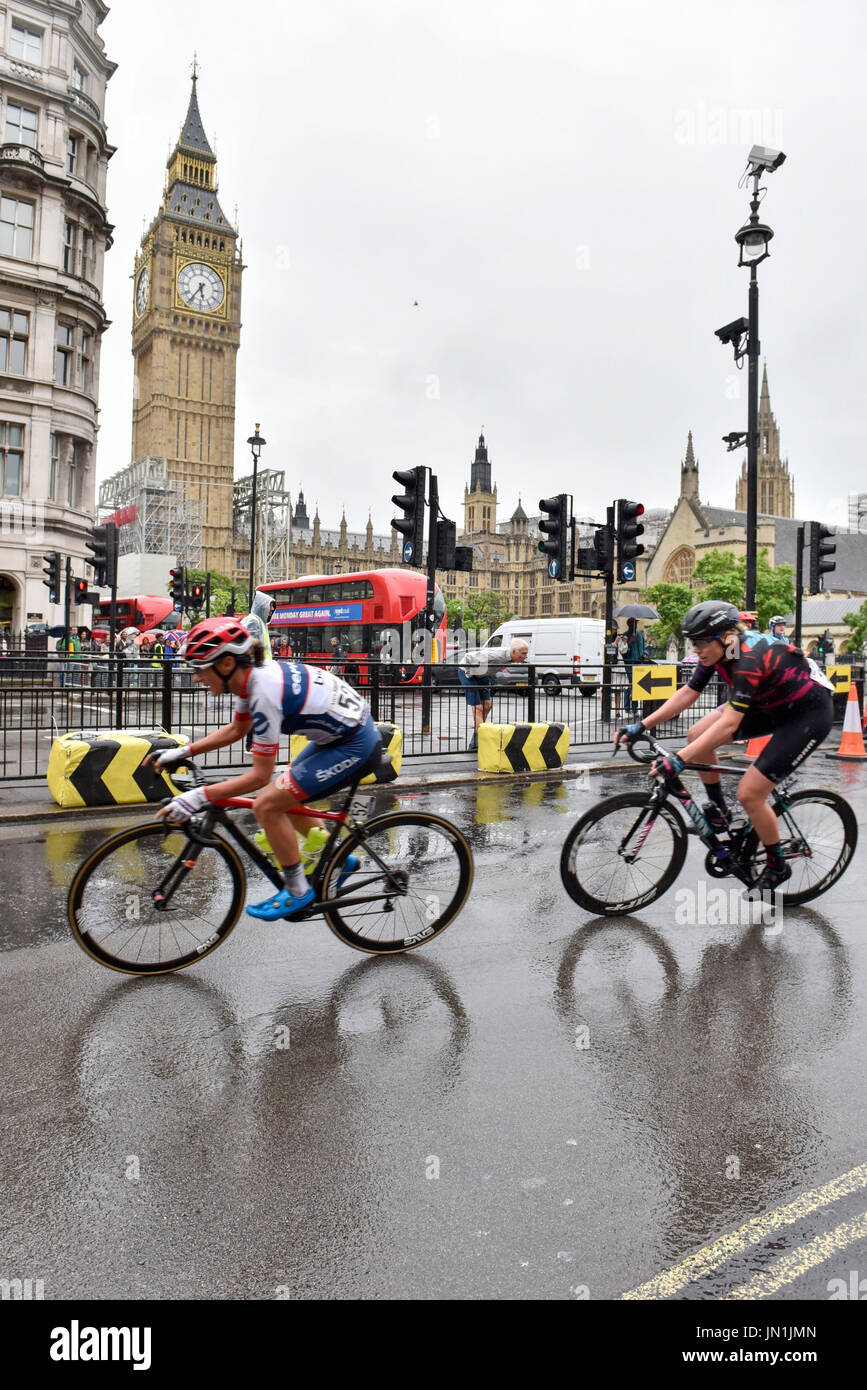 London, UK.  29 July 2017.  Elite women riders pass through Parliament Square during the Prudential RideLondon Classique riding 12 laps round a 5.5km circuit in central London.  Ranked as one of the top women's UCI WorldTour events, prize money for the race is the highest ever for a women's one day race and features 18 of the top 20 teams from the Women's World Tour.  Credit: Stephen Chung / Alamy Live News Stock Photo