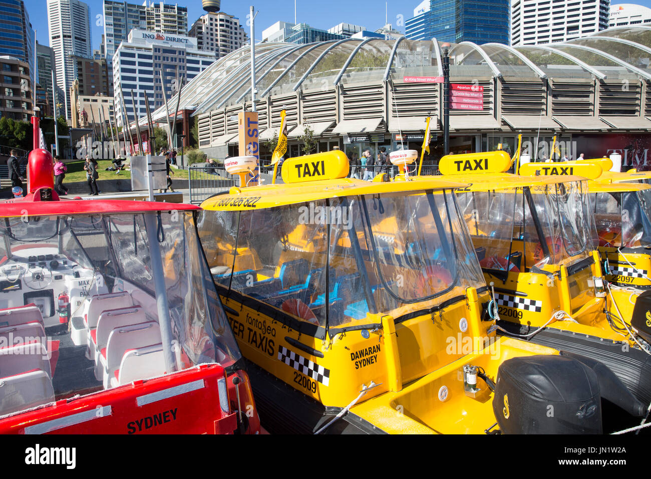 Water taxis darling harbour hires stock photography and images Alamy