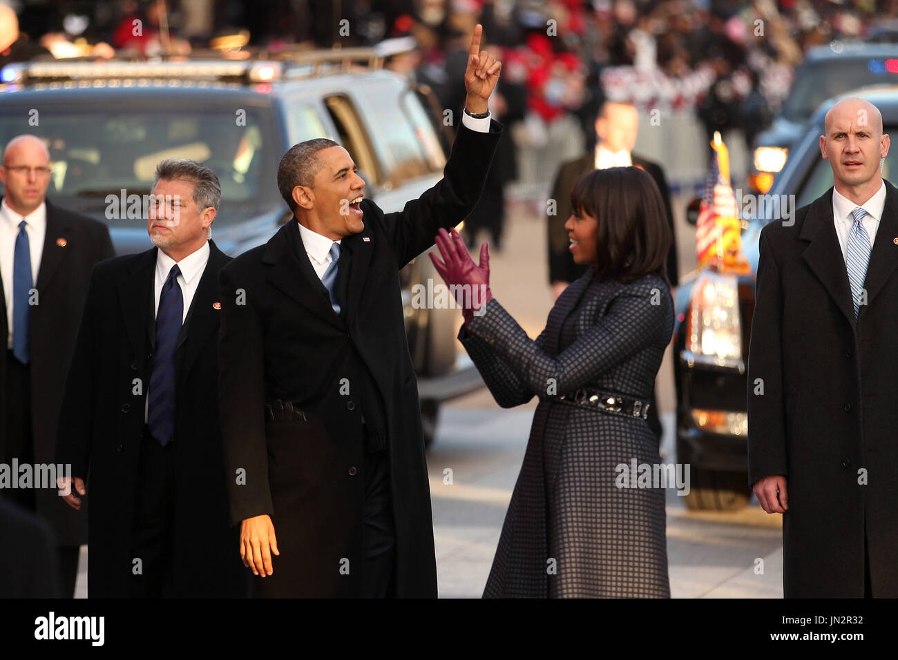 United States President Barack Obama and First Lady Michelle Obama wave ...