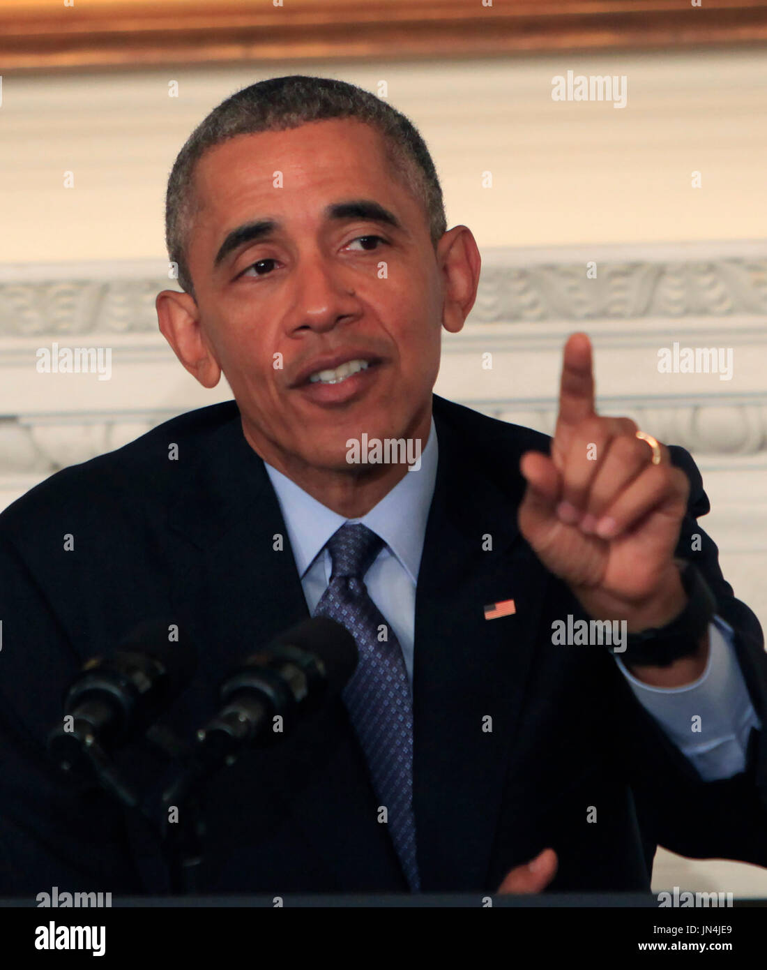 United States President Barack Obama delivers remarks and takes ...
