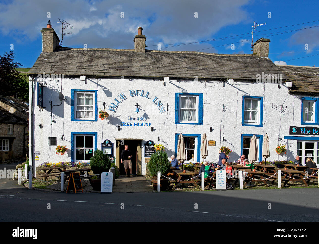 The Blue Bell Inn Kettlewell Wharfedale Yorkshire Dales National Park North Yorkshire England Uk Stock Photo Alamy