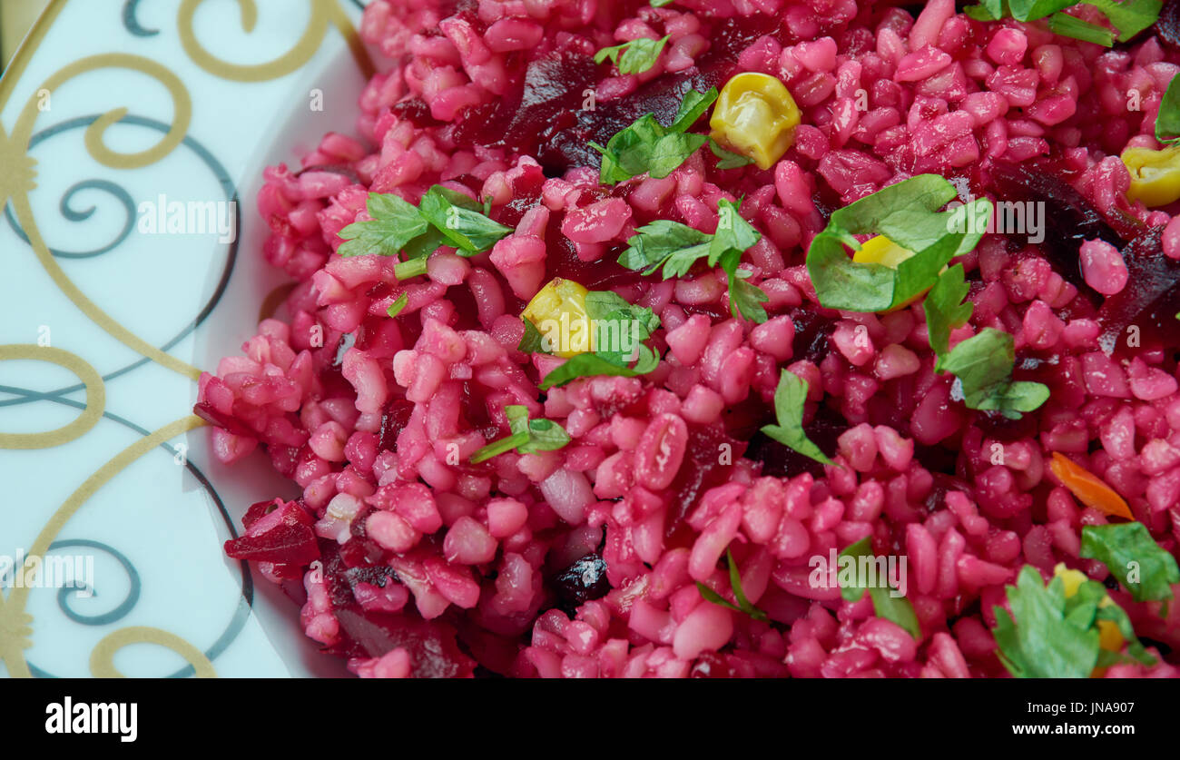 Kırmızı Pancarlı Bulgur Salatası Videosu Kırmızı Pancarlı Bulgur Salatası Videosu