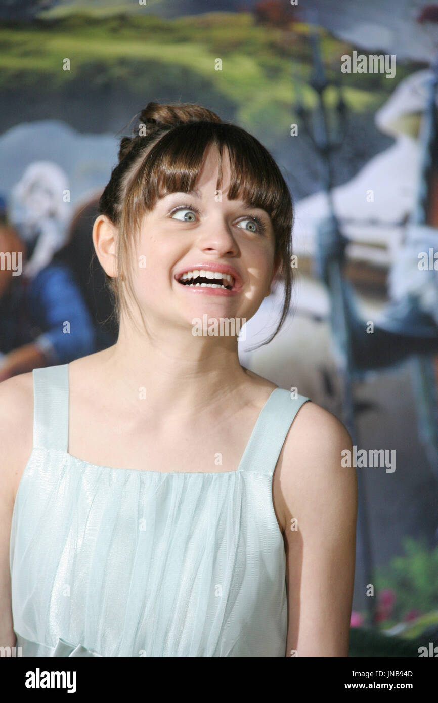 joey king oz the great and powerful premiere