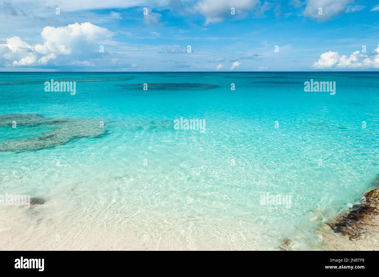 Clear waters hi-res stock photography and images - Alamy