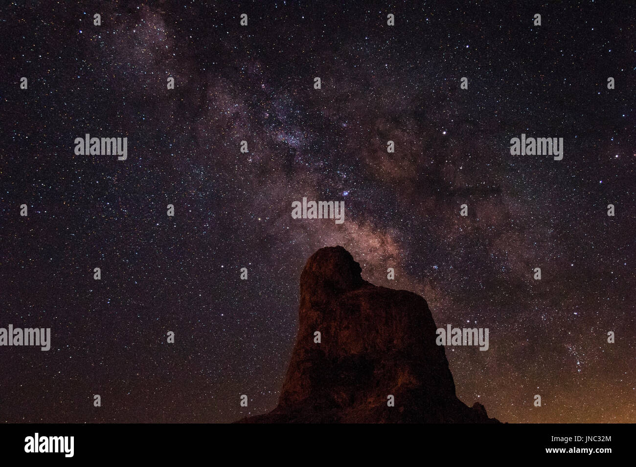 Pinnacles and star trails hi-res stock photography and images - Alamy