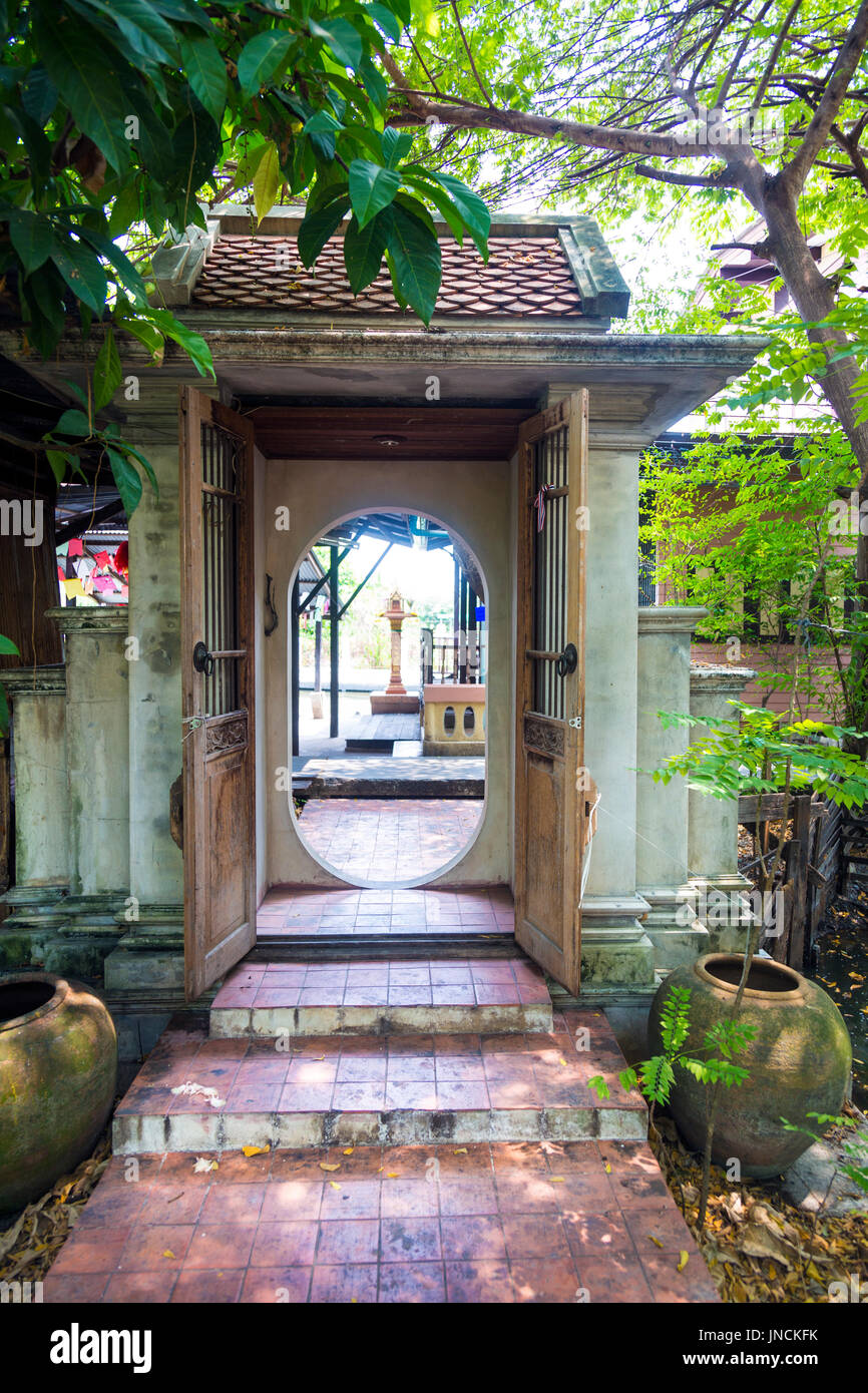 Gate of Living Museum Taweesak Wangchan’s House near Khlong Lat Mayom Floating Market, Bangkok Thailand Stock Photo