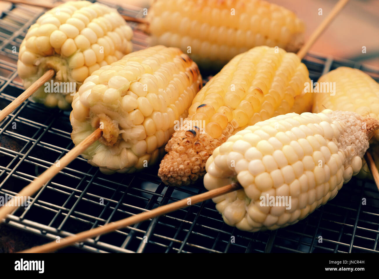 Charcoal grilled corn hires stock photography and images Alamy